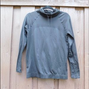 Champion workout top